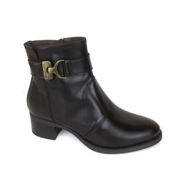 Nero Giardini 12 - € 165